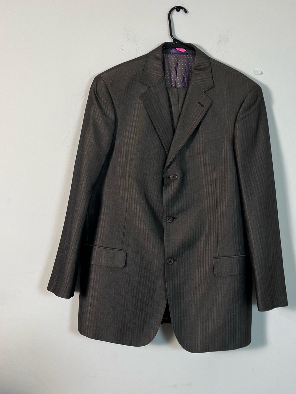 Earwin Magic Johnson two-piece men’s suit brown  pinstripe new without tag 40 L